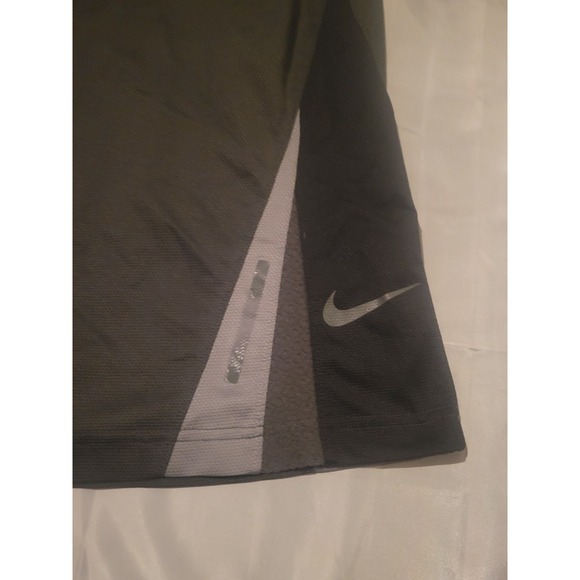 Nike Men's Dri-Fit Training Active Shorts Black Size Medium 611469-060 - Picture 3 of 9